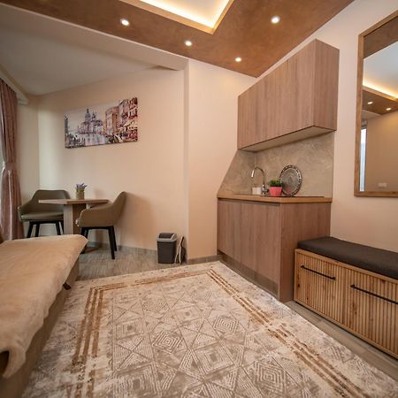 Sm Exclusive Apartments 비소코 외부 사진