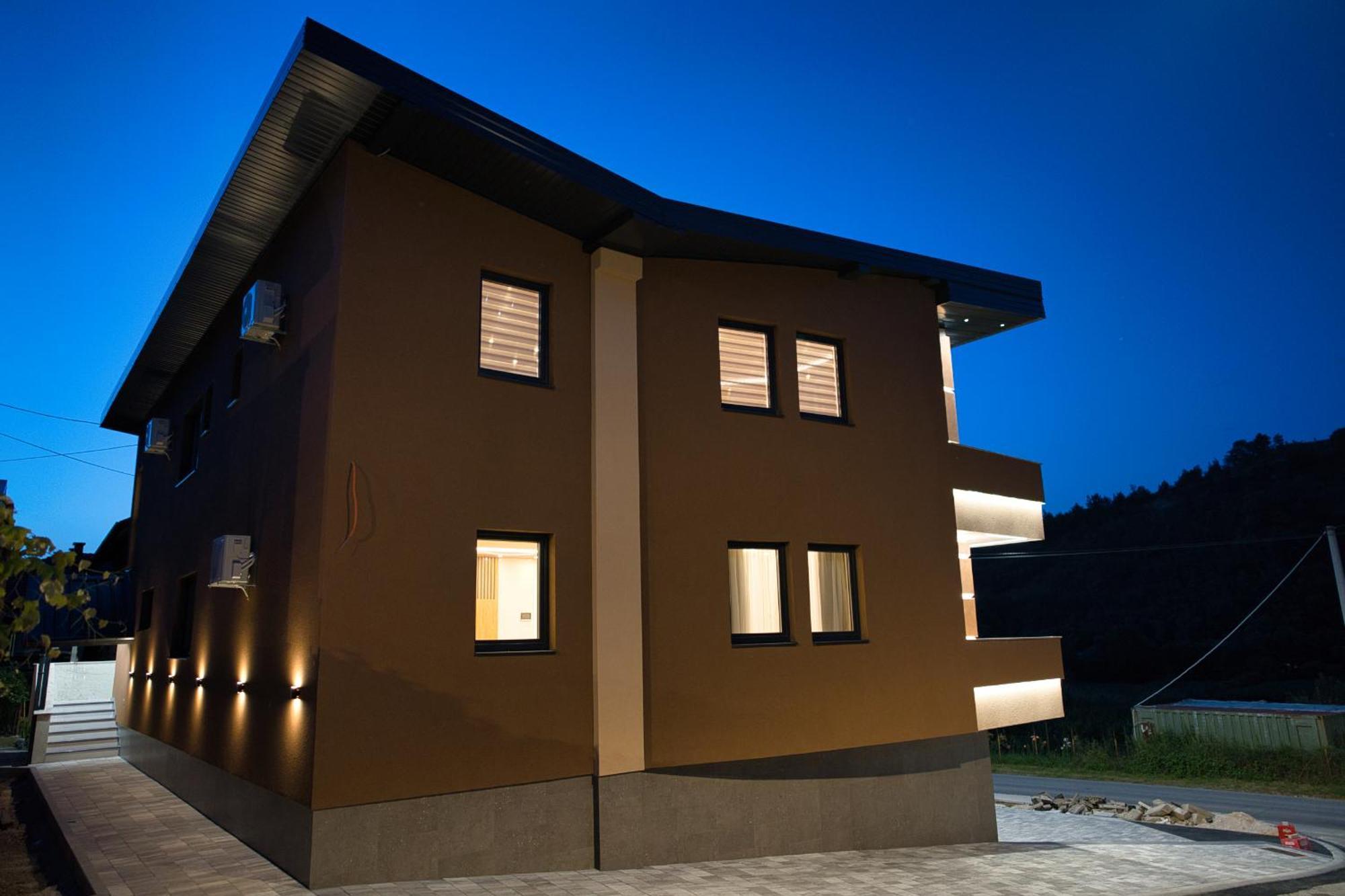 Sm Exclusive Apartments 비소코 외부 사진